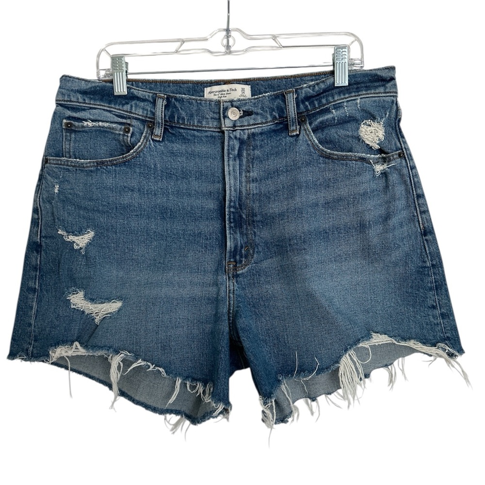 Abercrombie & Fitch High Rise Medium Wash Distressed Mom Short EUC 32/14